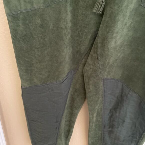 Free People Movement Green Velour Jogger Pants Womens XS - Picture 5 of 12